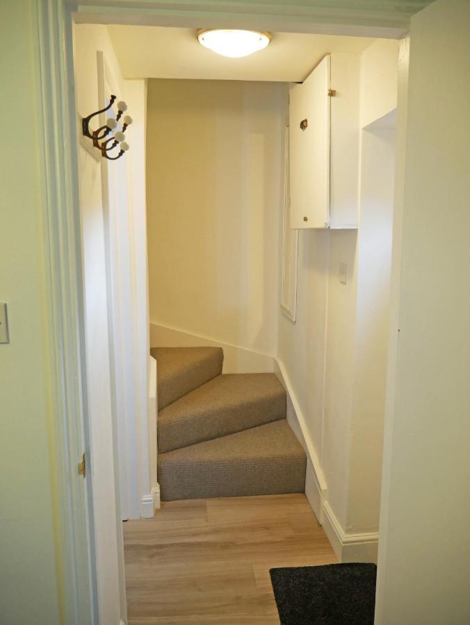 Glendower Guest Apartments Dereham エクステリア 写真