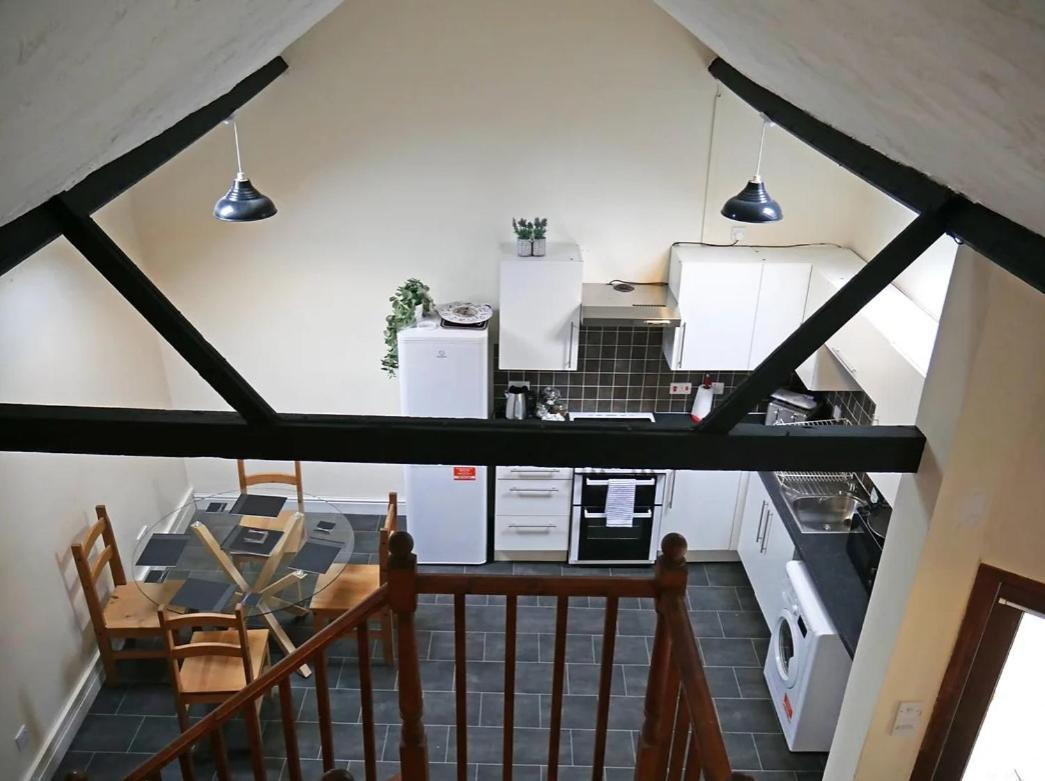 Glendower Guest Apartments Dereham エクステリア 写真