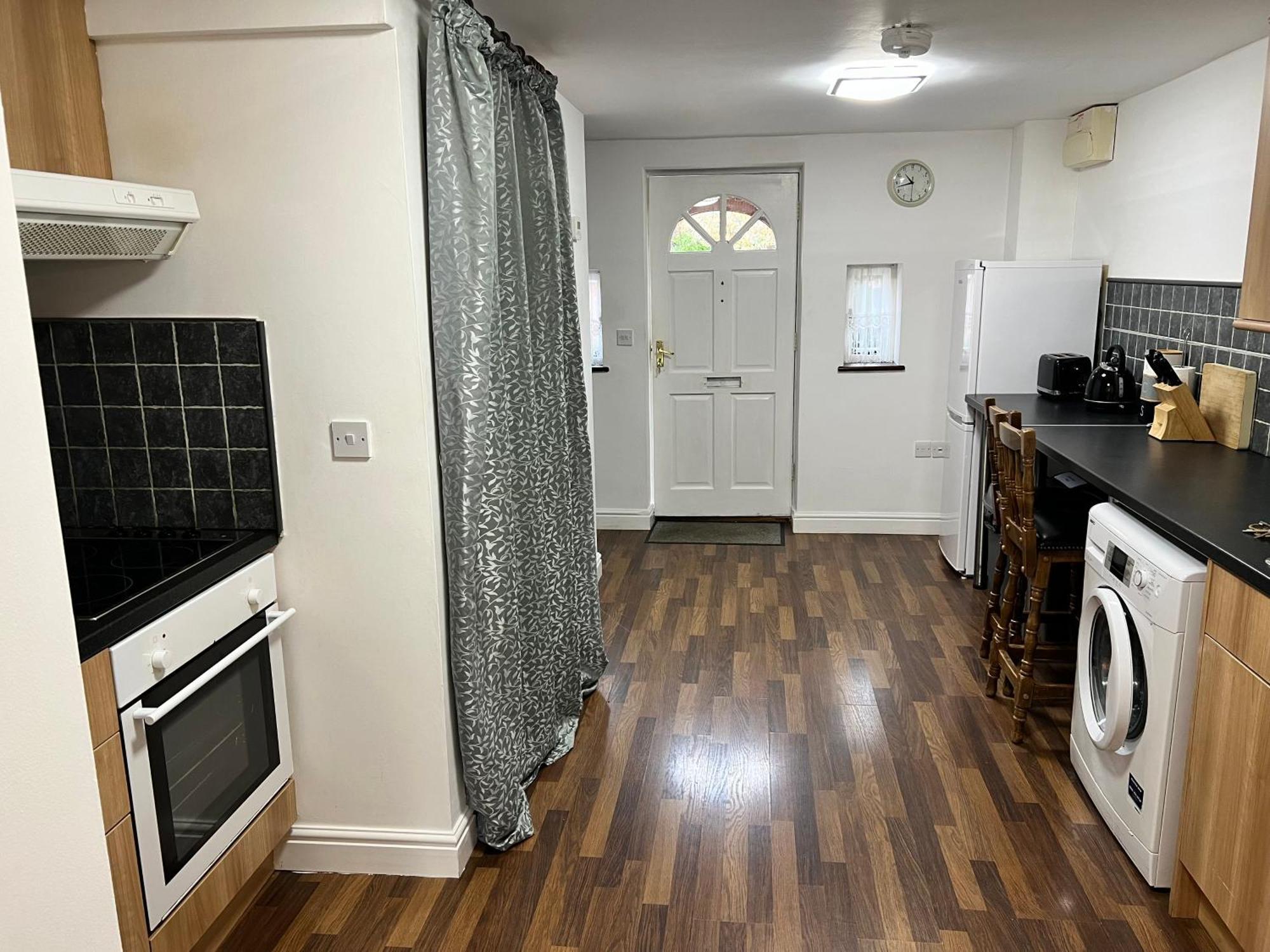 Glendower Guest Apartments Dereham エクステリア 写真