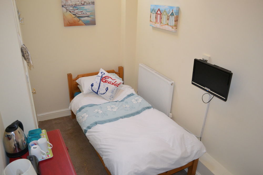Glendower Guest Apartments Dereham エクステリア 写真